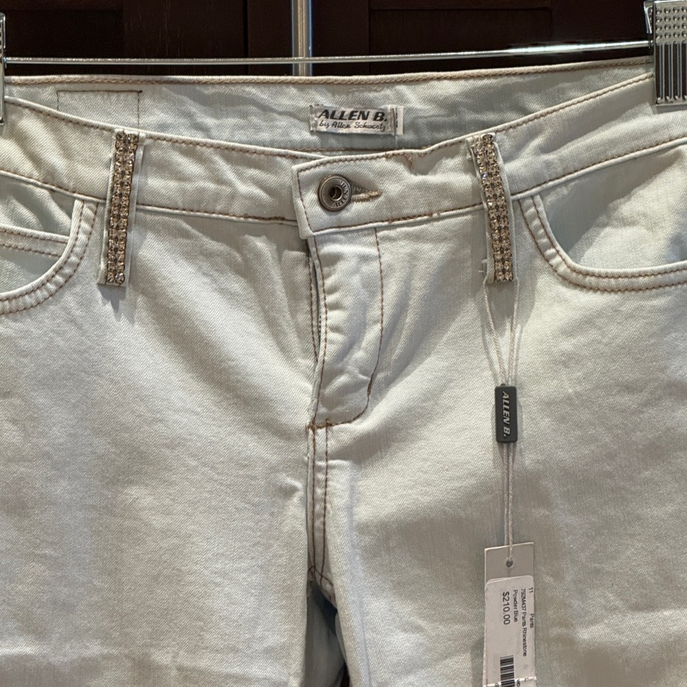 Allen B. By Allen Schwartz Light Blue  Jeans with Rhinestone Detail 29 NWT